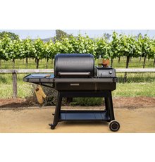 Traeger IRONWOOD INT8.jpeg