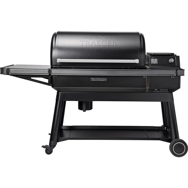 Traeger IRONWOOD XL 2.jpeg